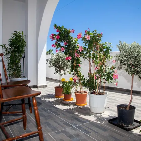 Luna Rossa Santorini Imerovigli (Santorini)