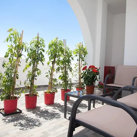 Luna Rossa Santorini Apartment *