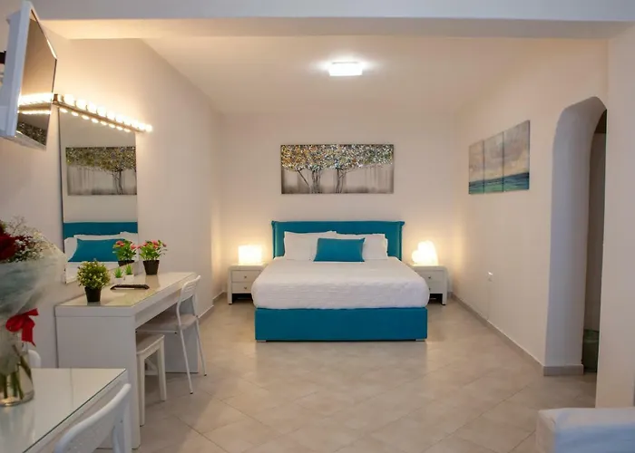 Luna Rossa Santorini * إيميروفيغلي