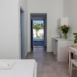 Luna Rossa Santorini