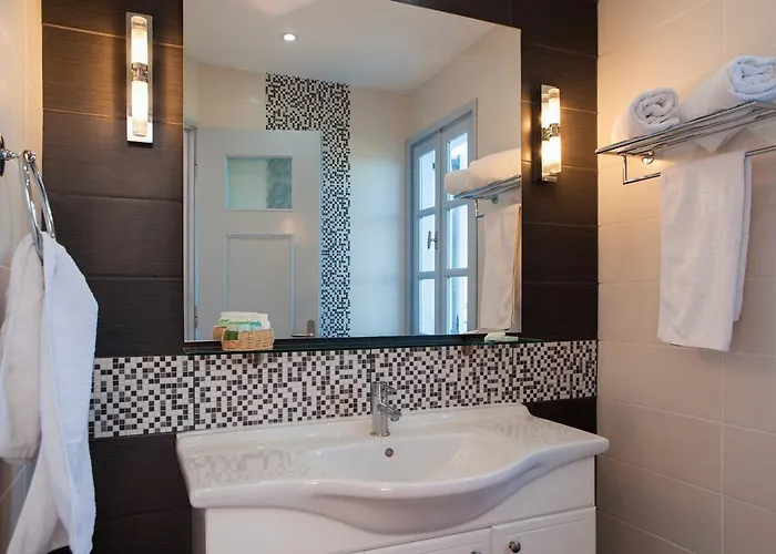 Luna Rossa Santorini * 이메로비글리